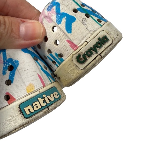 Native crayola collab rubber water sneakers toddler  size 6 - Picture 4 of 6